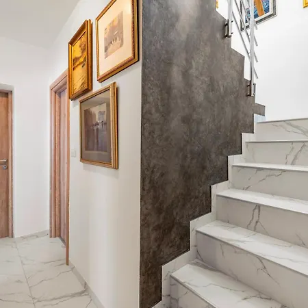 Villa Ewala