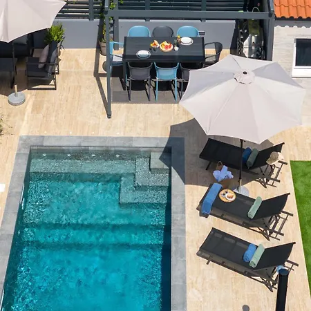 Ewala Villa *